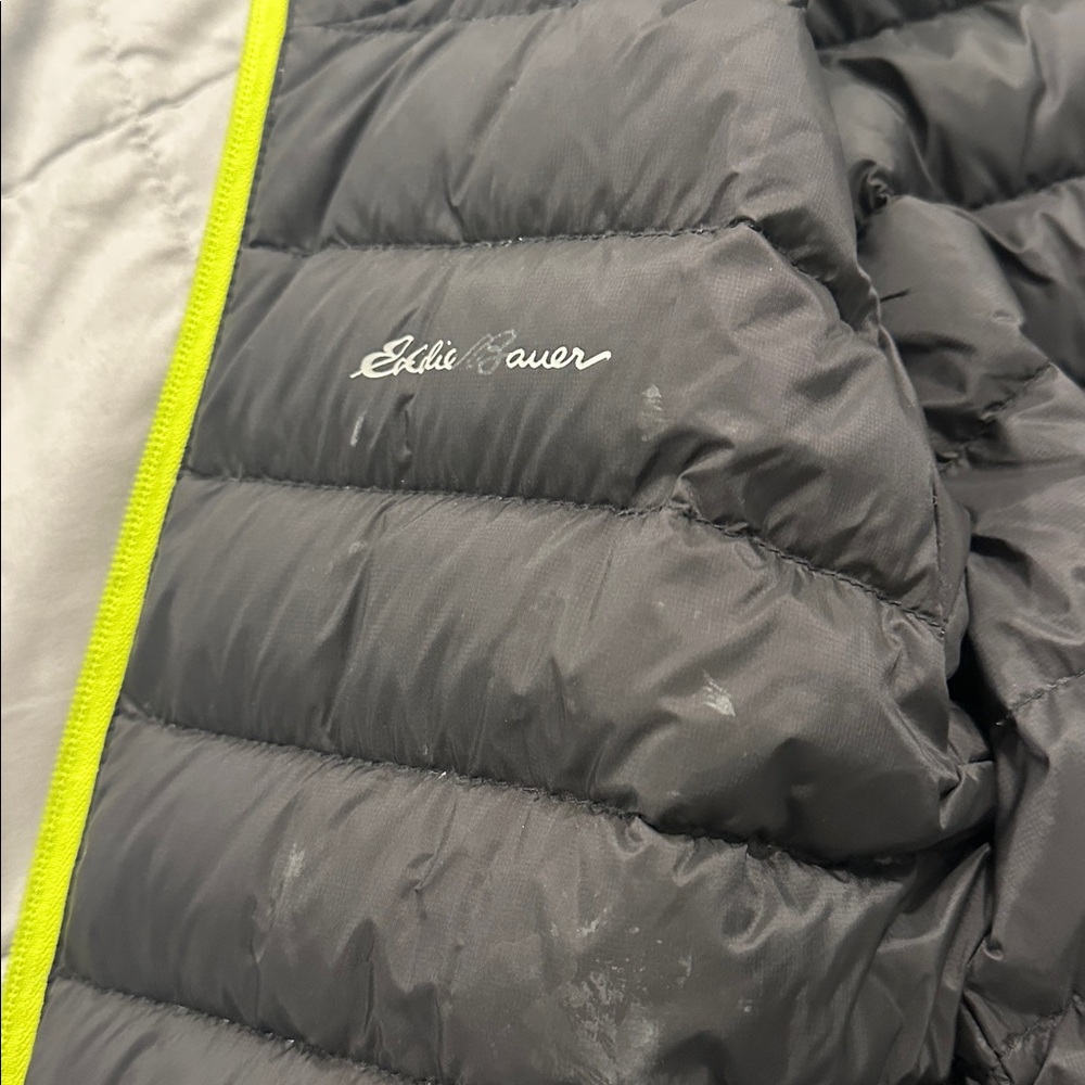 Eddie Bauer Kids Gray and Neon Yellow Puffer Jacket reversible - Picture 4 of 5
